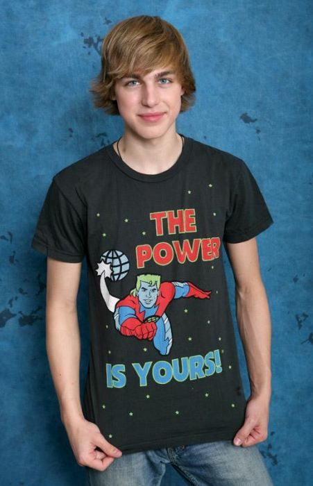 Cody Linley_________.jpg