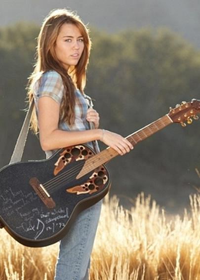 titta_pa_hannah_montana_the_movie2.jpg