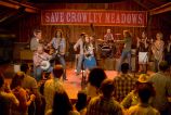 tn_HannahMontanatheMovie-18-54b16dbcfc6a468f4b324d4c7d72a7c6.jpg